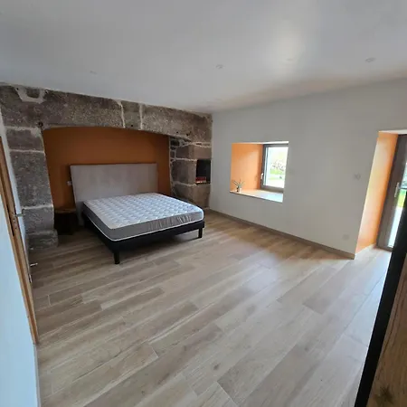 Holiday home Le Che D'aubrac *